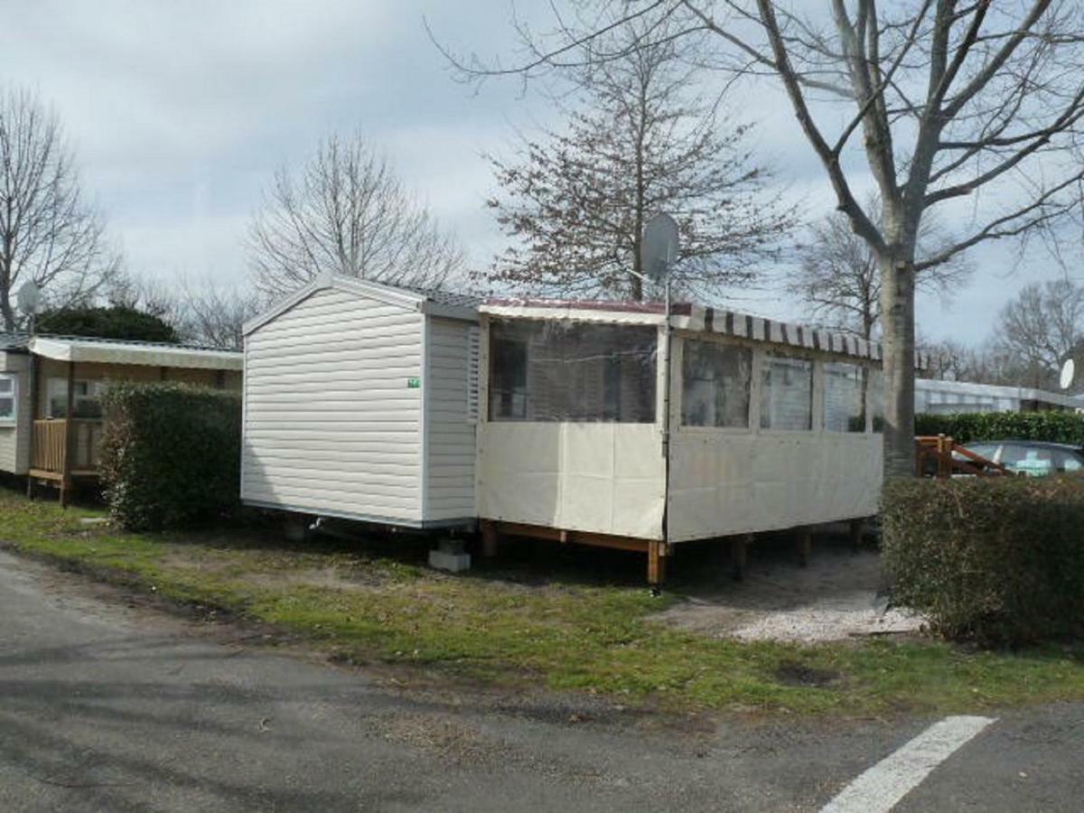 Mobile Home Ht De Gamme Climatise Dans Le Camping **** De La Reserve Gastes Bagian luar foto