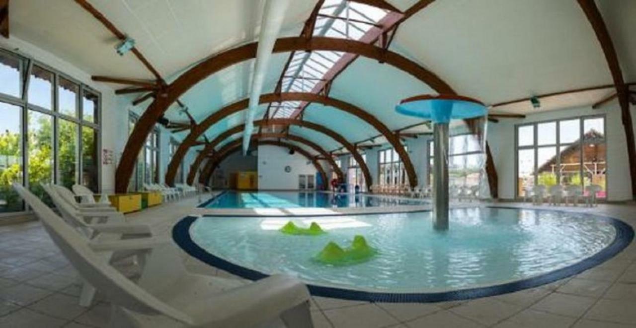 Mobile Home Ht De Gamme Climatise Dans Le Camping **** De La Reserve Gastes Bagian luar foto