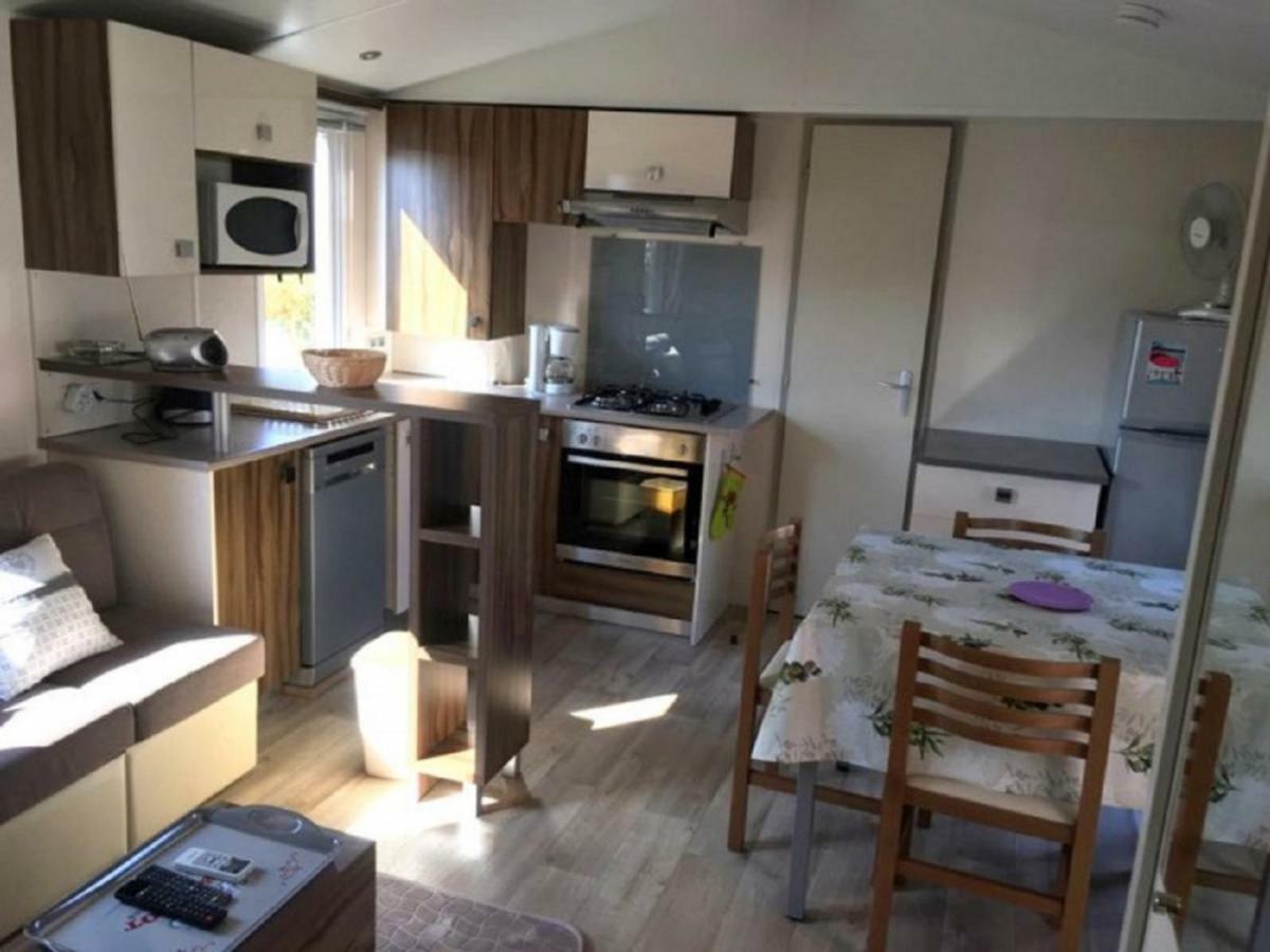 Mobile Home Ht De Gamme Climatise Dans Le Camping **** De La Reserve Gastes Bagian luar foto