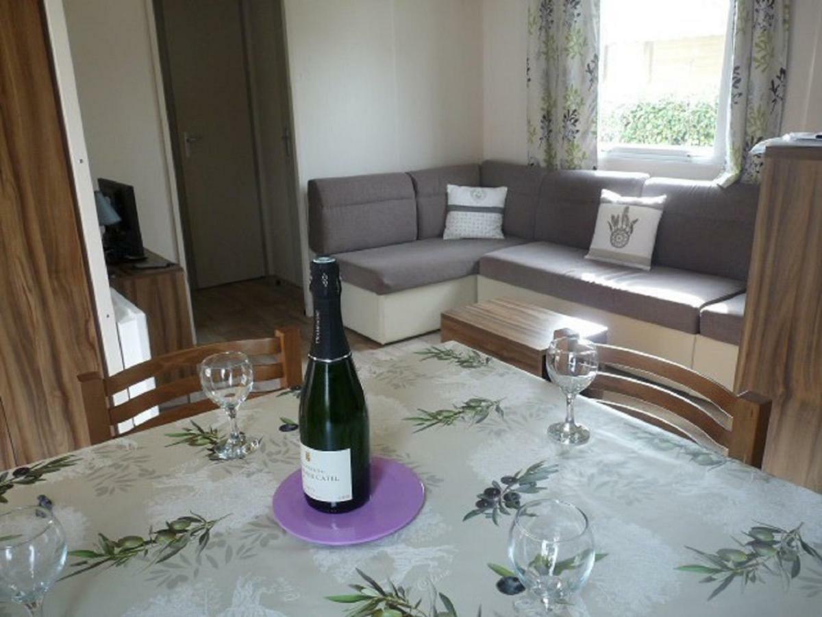 Mobile Home Ht De Gamme Climatise Dans Le Camping **** De La Reserve Gastes Bagian luar foto